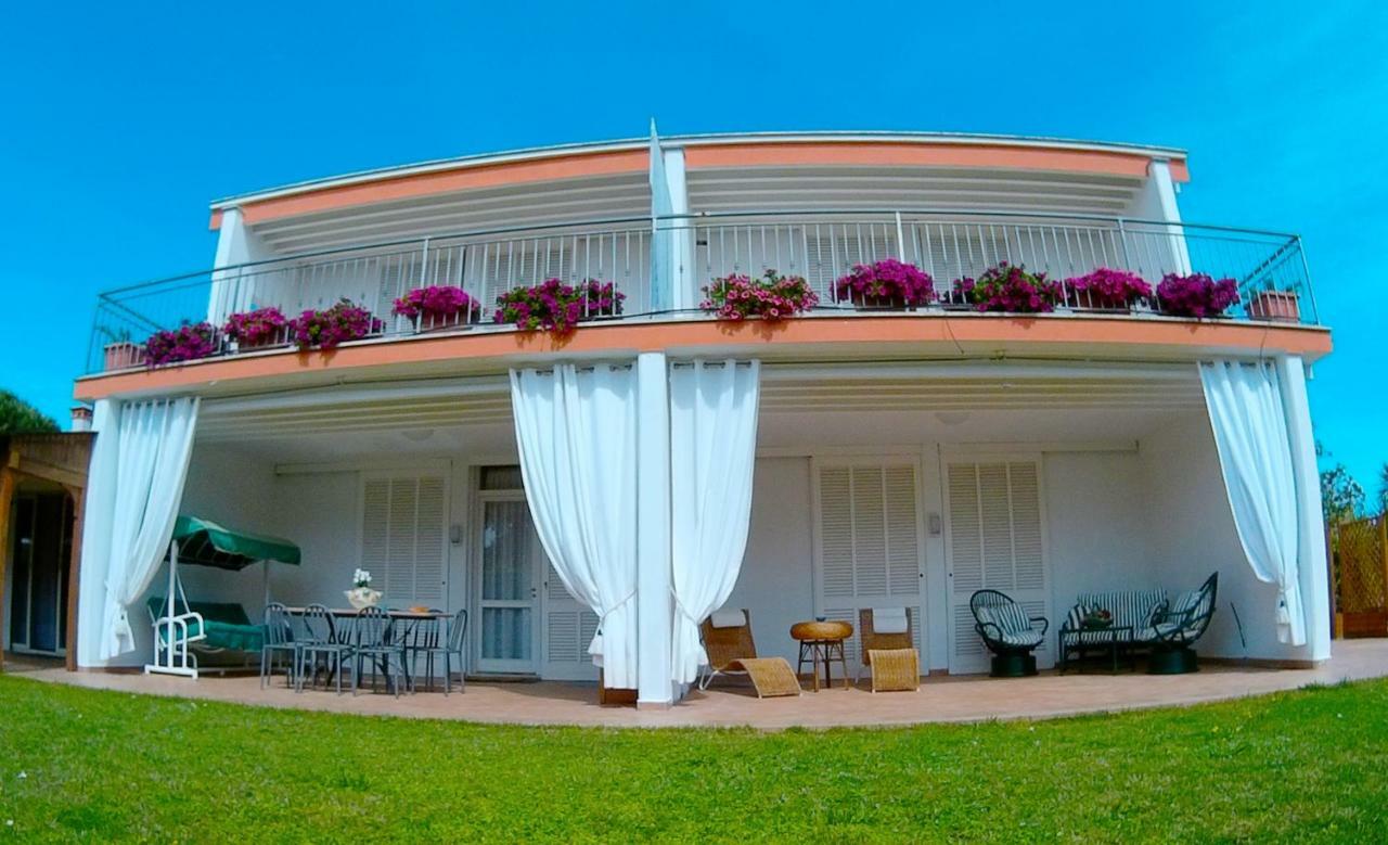 Villa Regina B&B Nettuno Exterior photo